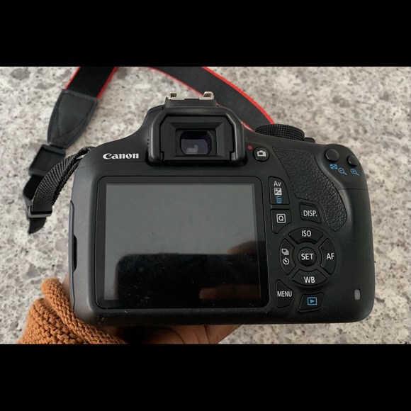 LIKE NEW - DSLR Canon EOS Rebel T5 camera bundle - Picture 6 of 6